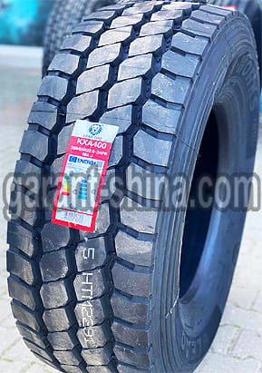 Leao KXA400 (прицеп-карьер) 385/65 R22.5 164J 24PR - Фото реальной шины с этикеткой вблизи